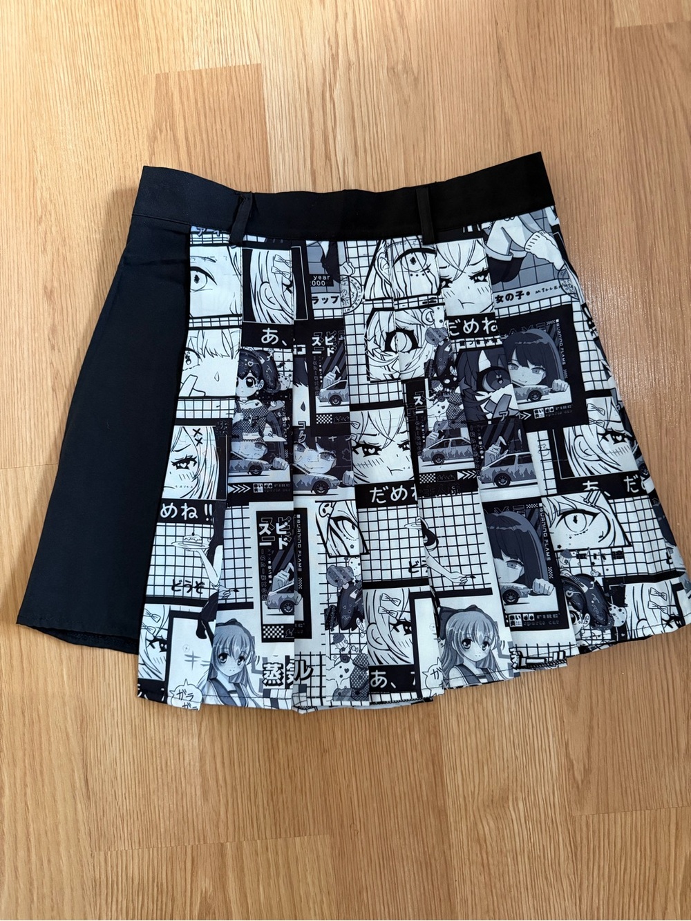 ROMWE Anime Manga Graphic Pleated Skirt 4 S Small